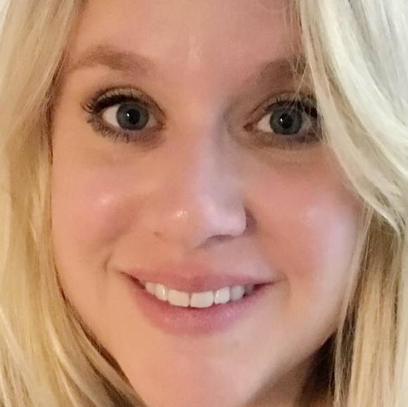 Meet your Posher, Sarah - Picture 1 of 1